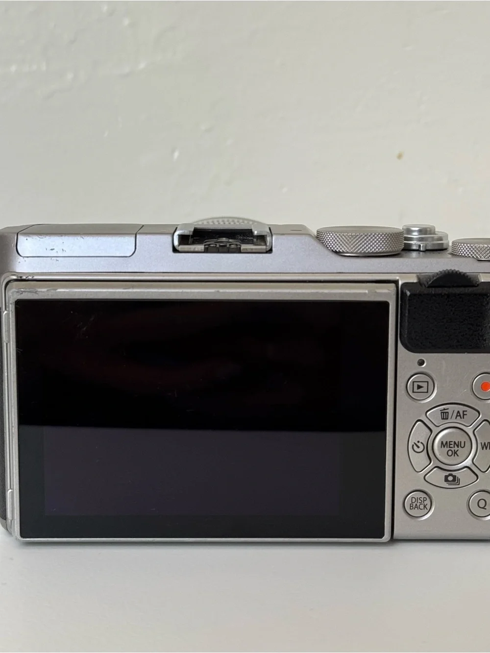 Fujifilm X-A3 Mirrorless Digital Camera with 16-50mm Lens